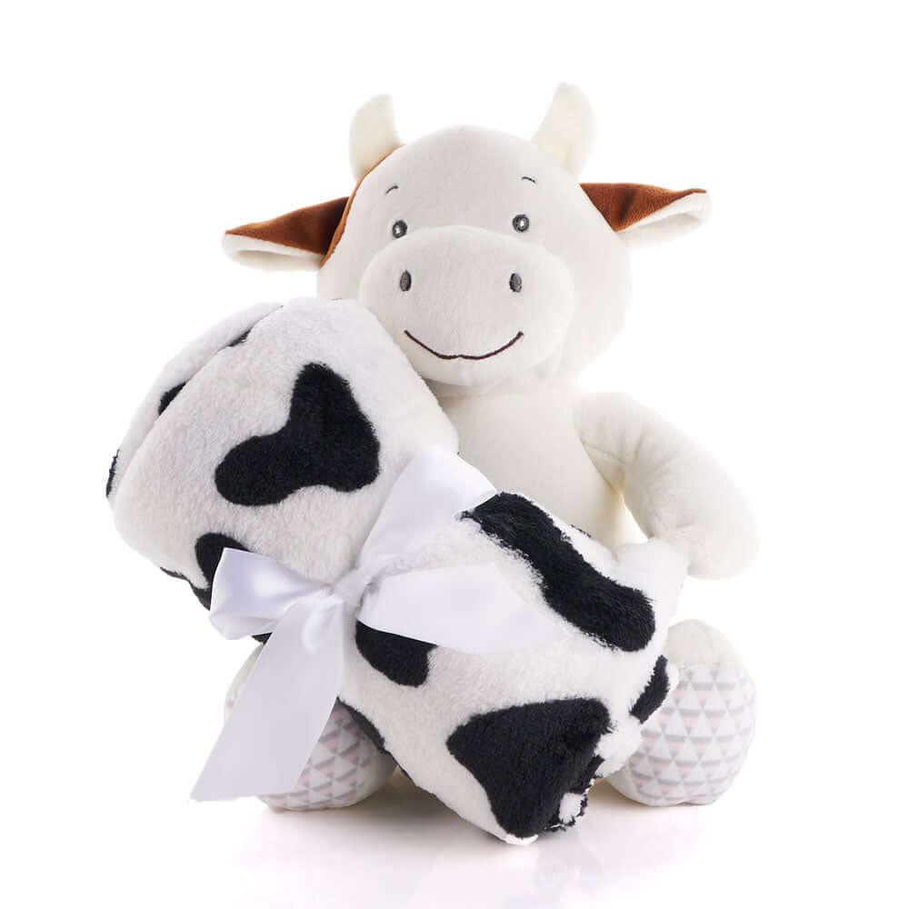 Baby Plush Cow and Blanket – how the gift is presented