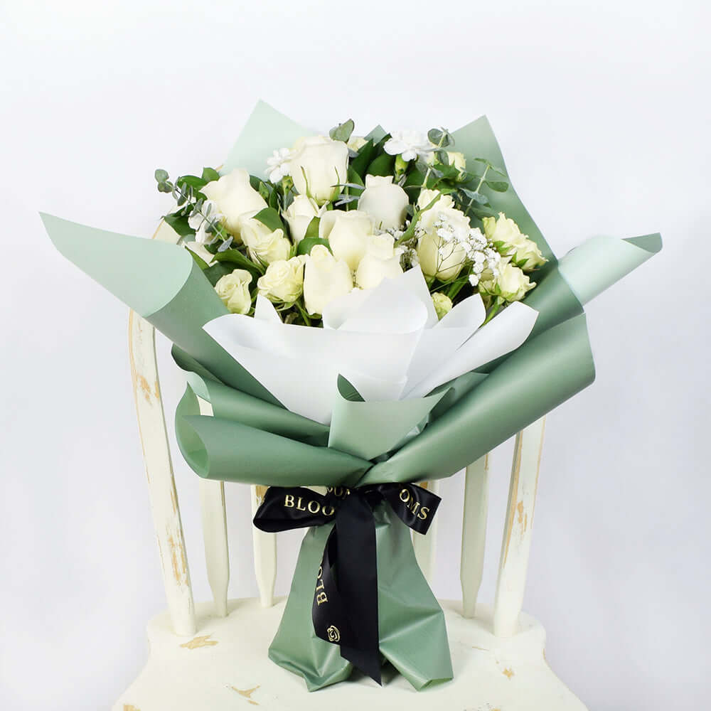 Parisian Whisper Tea Rose Bouquet - Connecticut Rose Bouquet - Connecticut Delivery