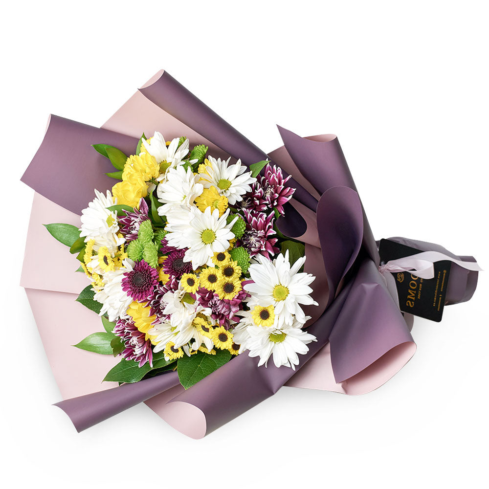 Be A Wildflower Daisy Bouquet from Connecticut Blooms - Mixed Floral Gift - Connecticut Delivery.