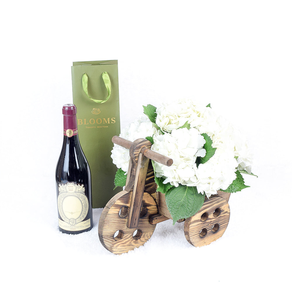 Hydrangea Planter with Wine – how the gift is presented