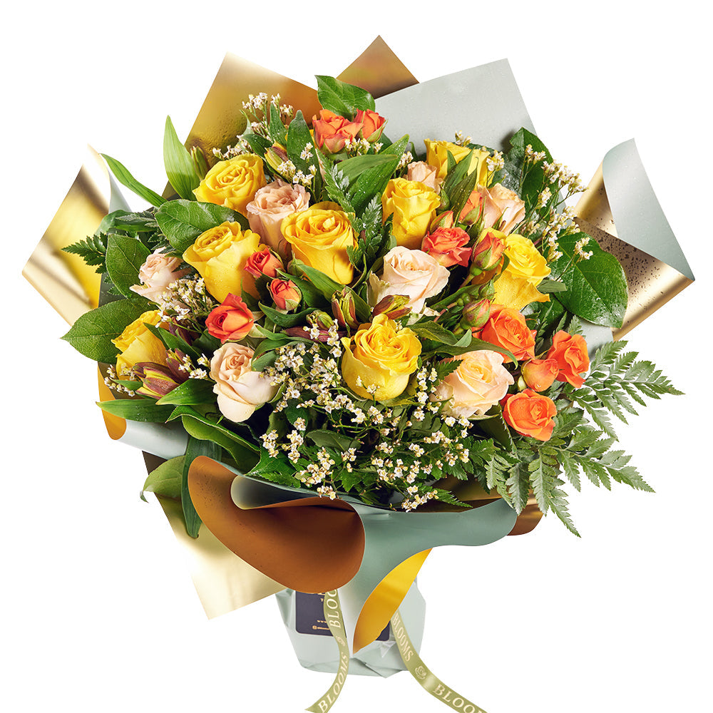 Yellow and Peach Rose Bouquet – how the gift is presented