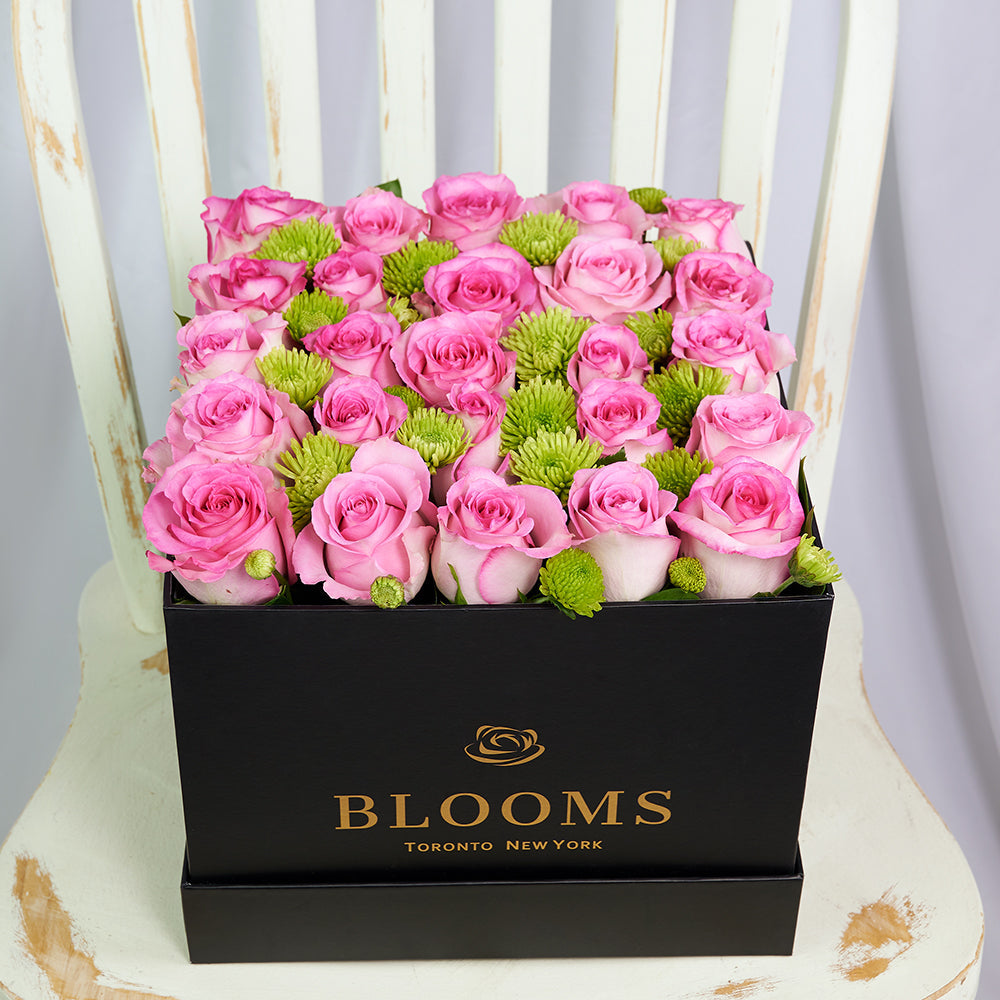 Pink Roses and Green Daisies Floral Arrangement for Mom – how the gift is presented