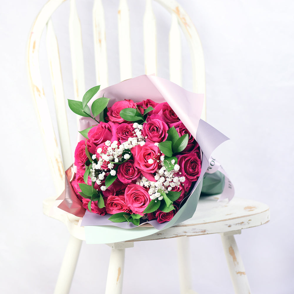 24-Stem Pink Rose Bouquet with Baby's Breath and Ruscus – how the gift is presented
