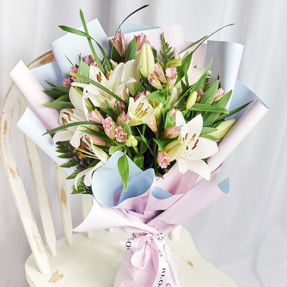 Pink Alstroemeria and Lilies Bouquet – how the gift is presented