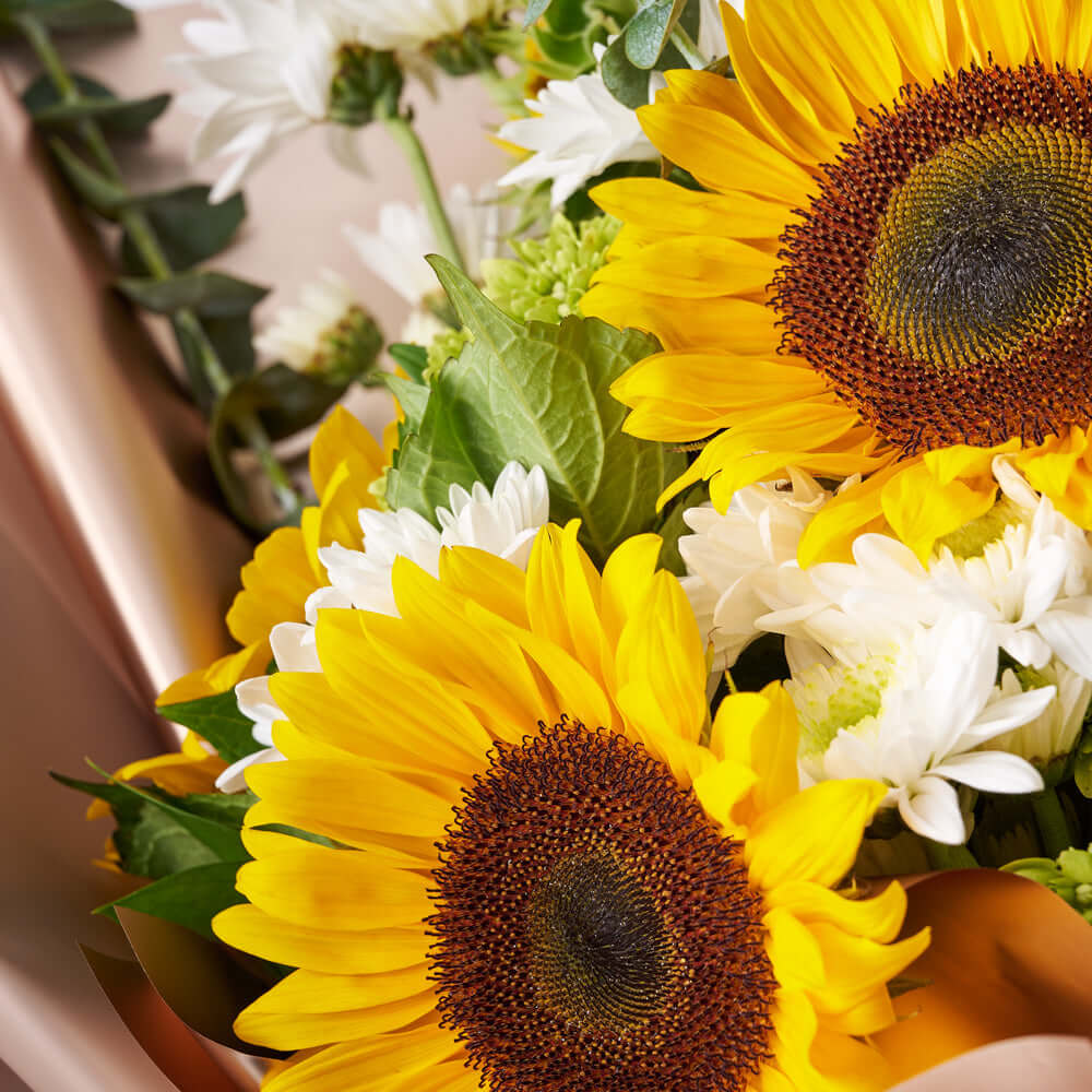 Eternal Sunshine Sunflower Bouquet, assorted flower bouquet, sunflowers bouquet, sunflowers, floral. bouquet delivery Connecticut , Connecticut