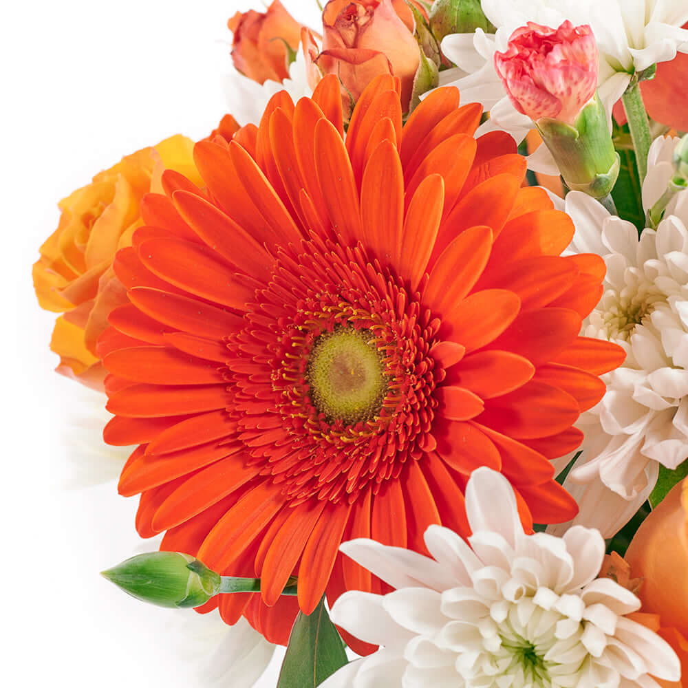 Mixed Flowers Round Green Hat Box – how the gift is presented