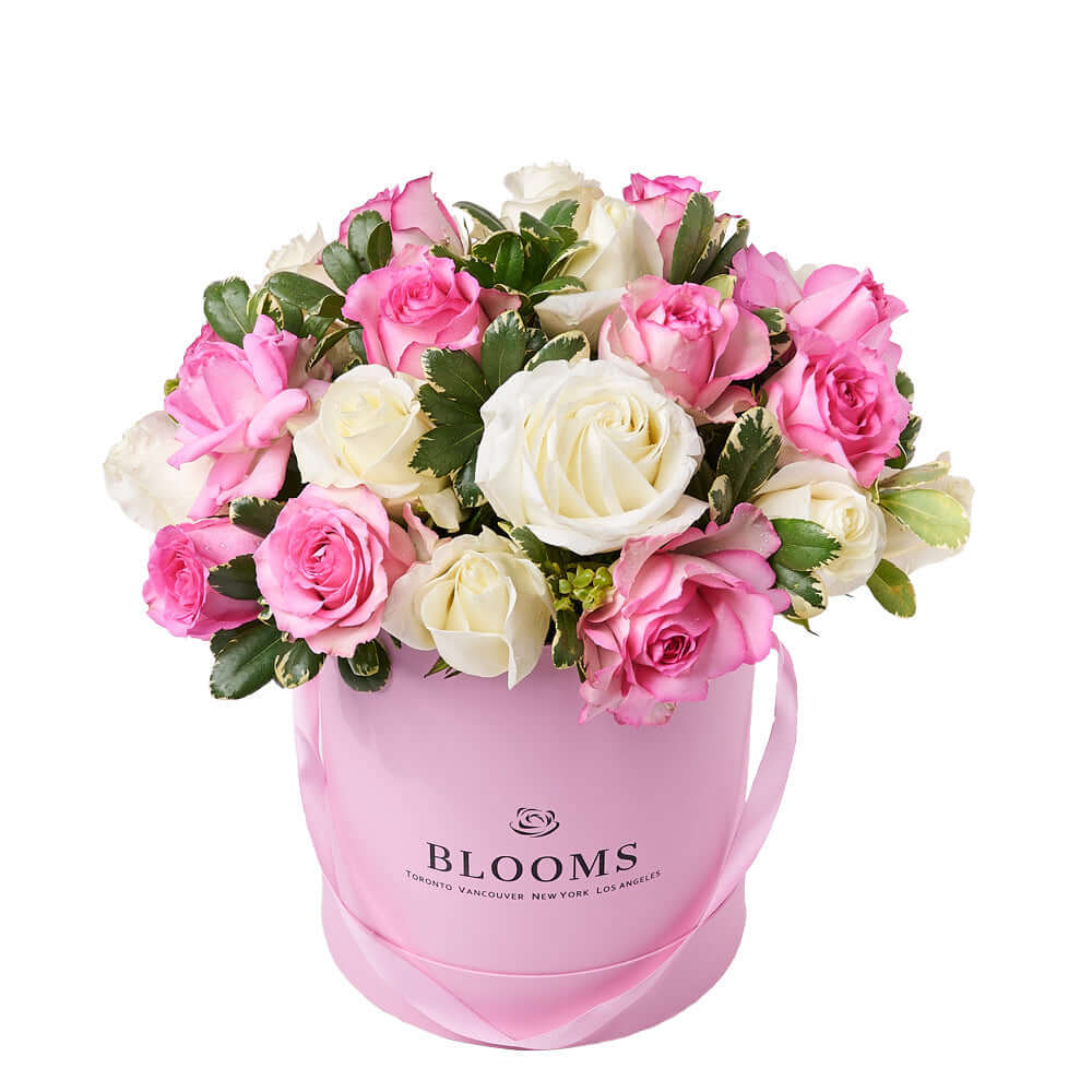 Wonderful for the person in your life who deserves some recognition, the Gorgeous Rose Gift is a fantastic way to show some love. 