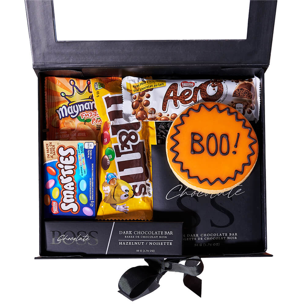 Deluxe Halloween Chocolate and Gummy Candy Selection – how the gift is presented