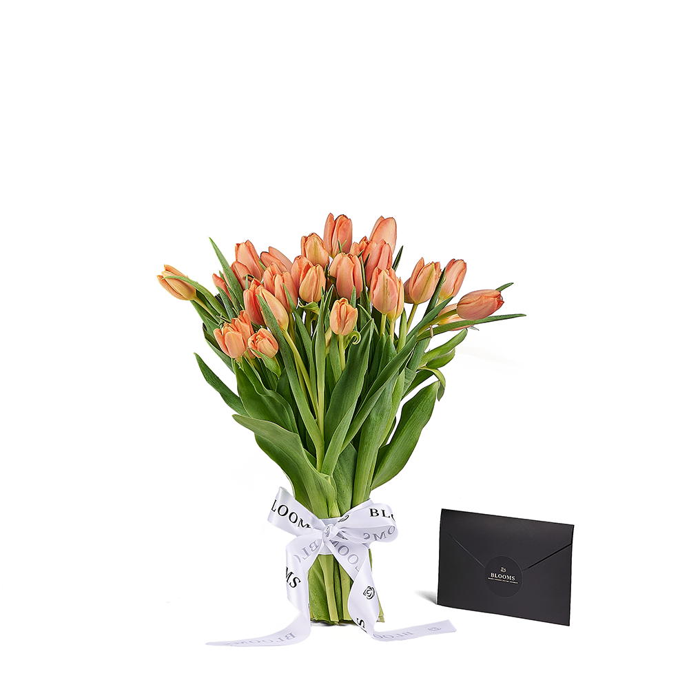 Seasonal Local Peach Tulip Floral Wrap Bouquet – how the gift is presented