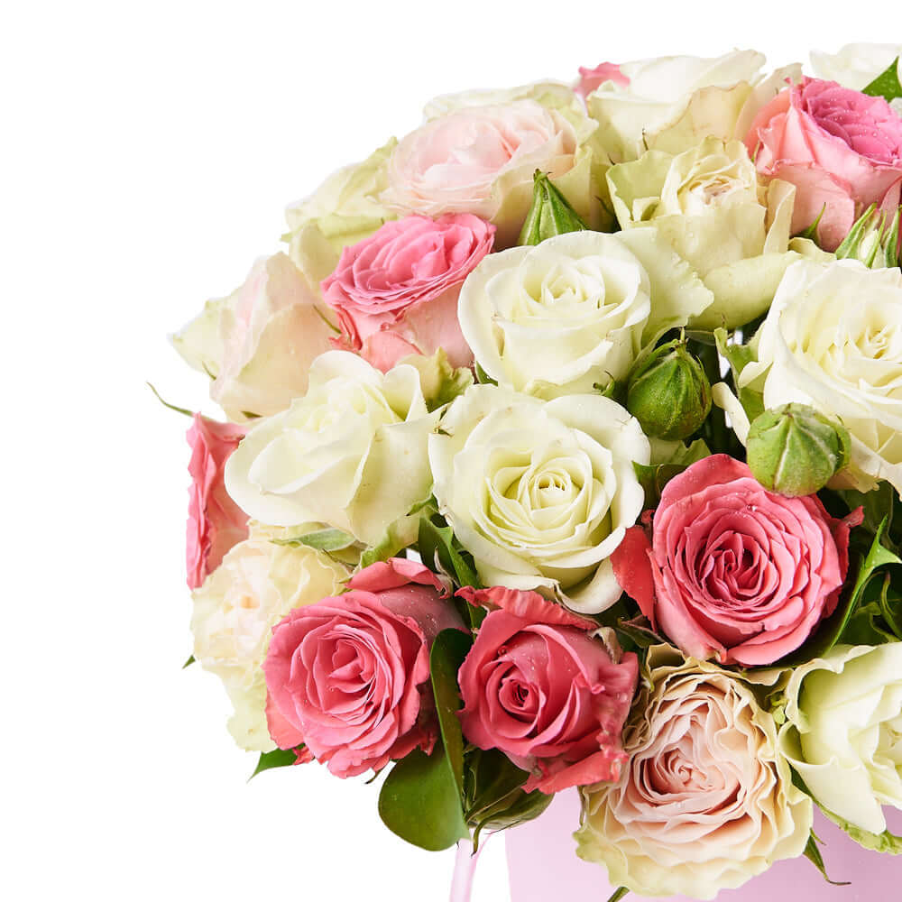 Mother's Day Floral Gift in Round Pink Box – how the gift is presented
