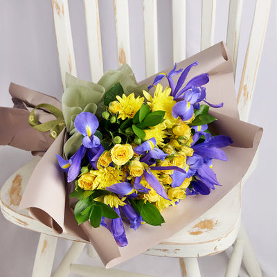 Luminous Lavender Iris Bouquet - Flower Gift - Connecticut Delivery