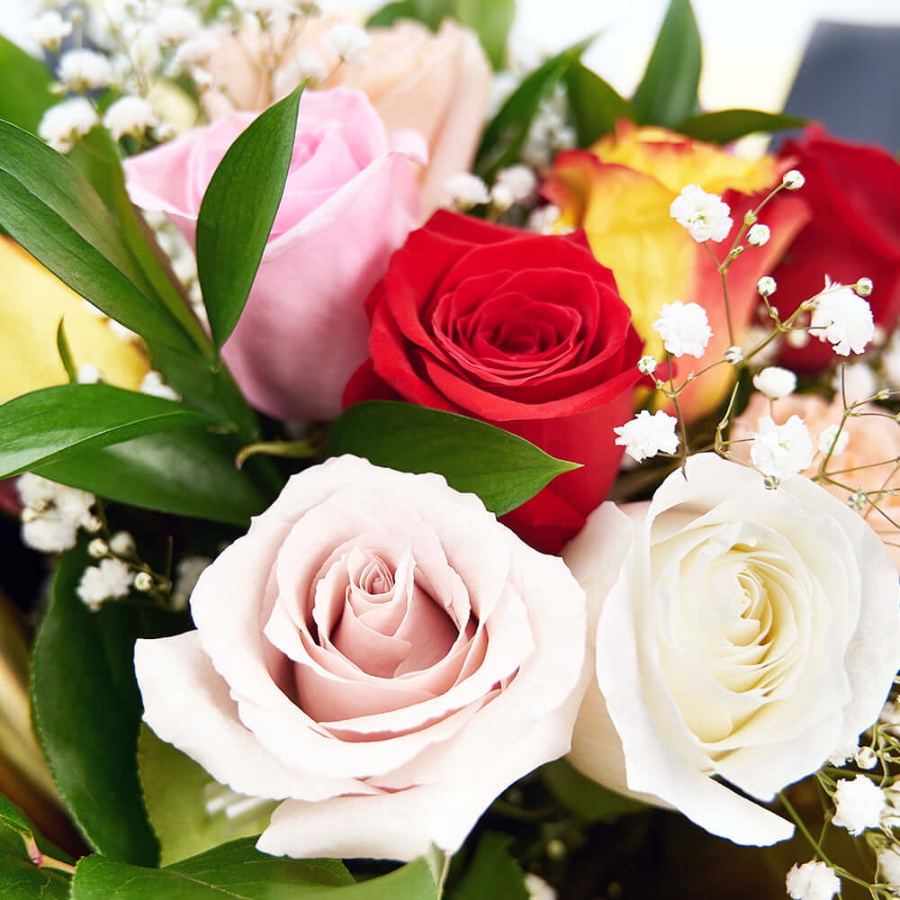 Variety Rose and Baby's Breath Bouquet with Sparkling Wine Gift – how the gift is presented