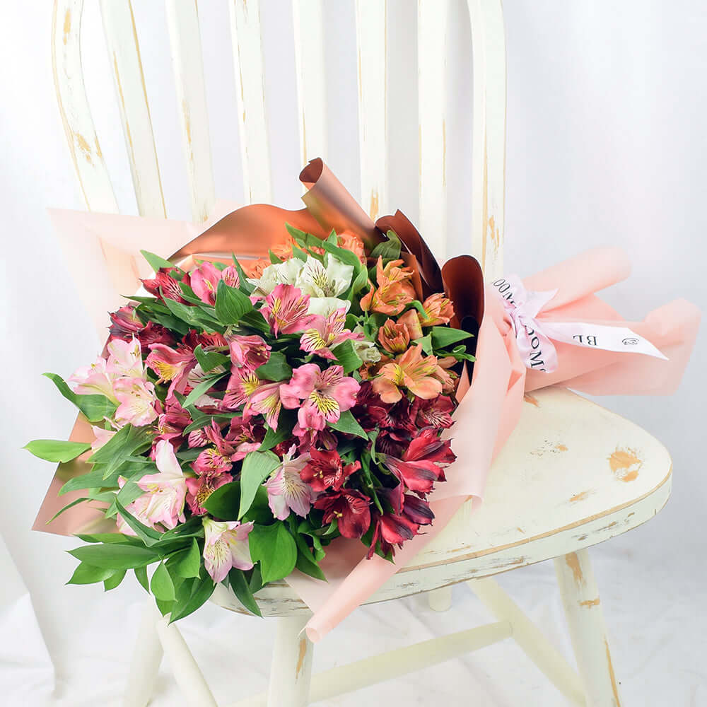 A Wonderful Versailles Dreams Peruvian Lily Bouquet, Connecticut Delivery