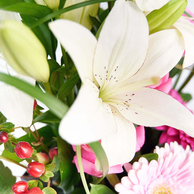 Vivid Mixed Floral Arrangement – Floral Gift Boxes– Connecticut Delivery